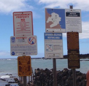 warning signs at La Perouse Bay trail head