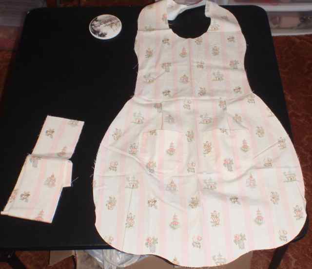 McCalls apron 6092 main body sewn